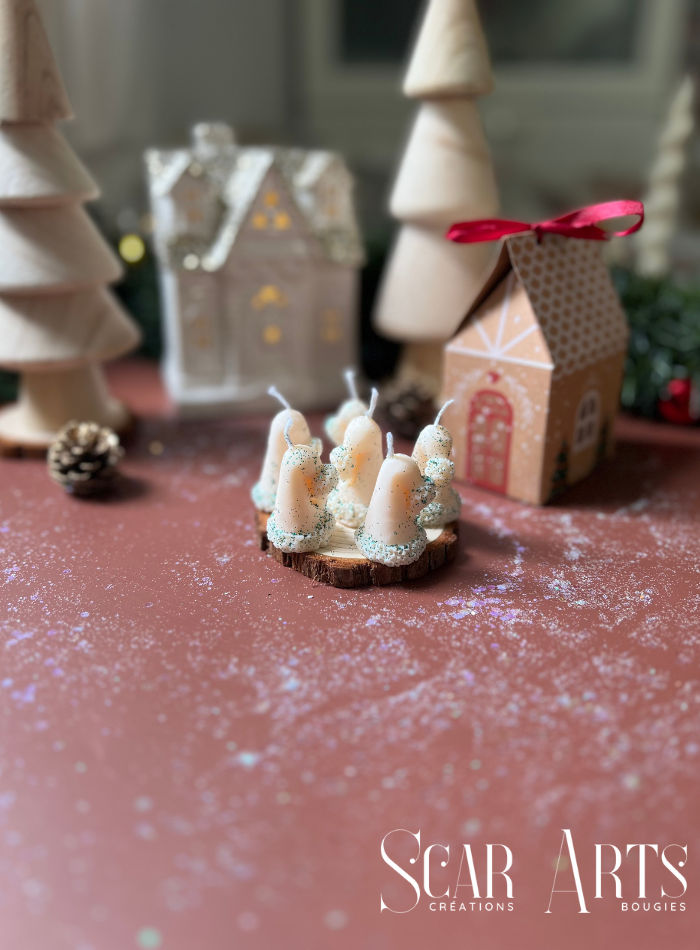 6 bougies artisanales Bonnet de Noël pailletées blanc ivoire sur rondelle bois – ambiance village de Noël – SCAR ART'S
