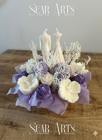 Bouquet de Bougies Fleurs "Éclat de Mauve" avec Mariés